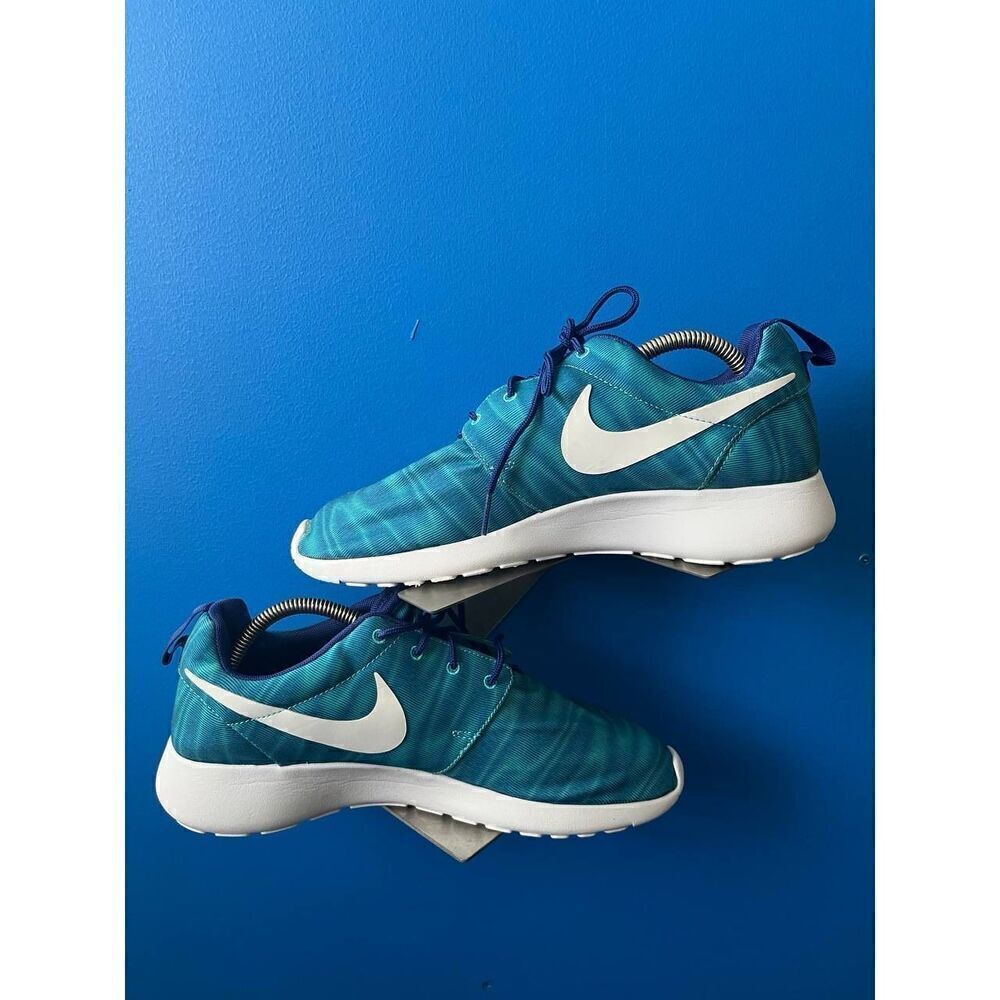 nike  roshe one print 599432-415  womens running shoes Sz 10